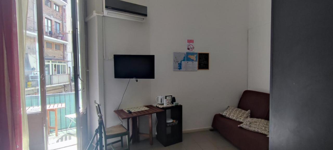 Downtown Vicino Al Duomo Apartment Catania Exterior photo